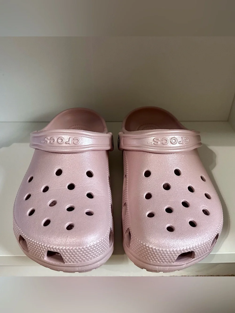 CROCS Classic Clog - Pale Pink
